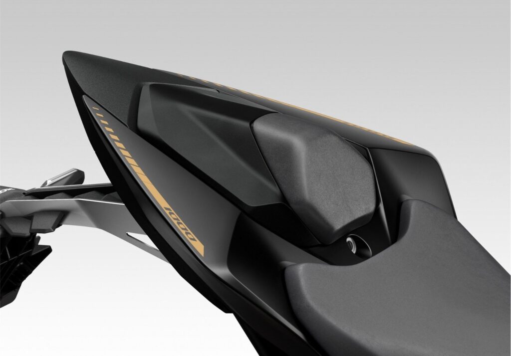 Soziusabdeckung schwarz CB1000 Hornet