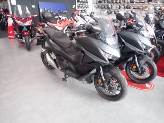 Honda Forza 750