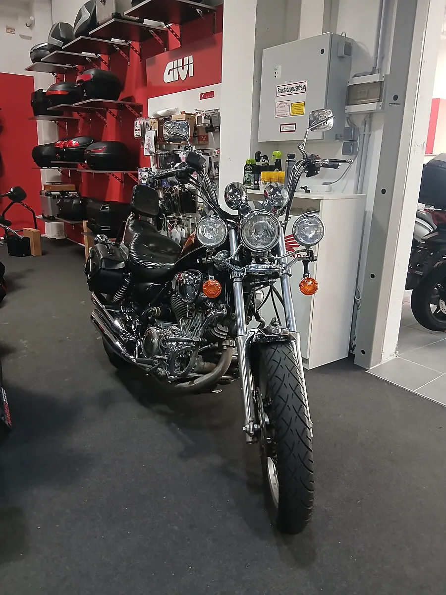 Yamaha XV 1100 Virago