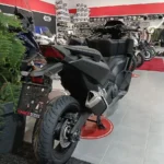 Bild 4 von 4 zeigen