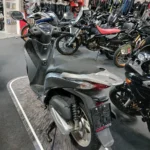 Bild 3 von 4 zeigen